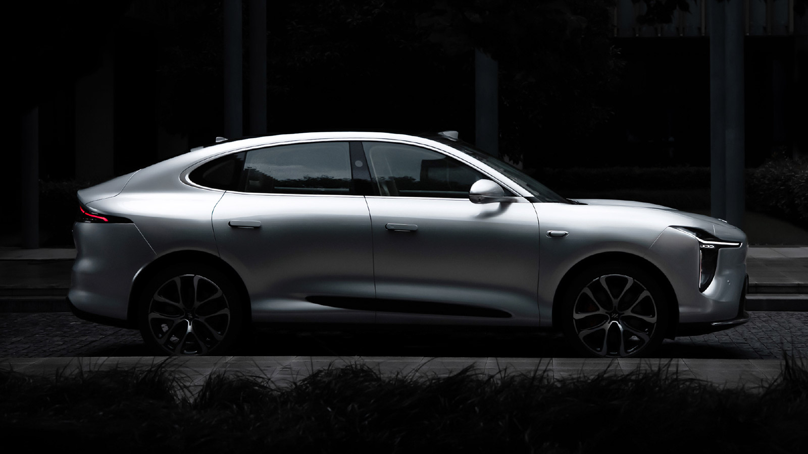 IM Motors opens pre-sales for updated LS6 with steer-by-wire at 200,000 yuan